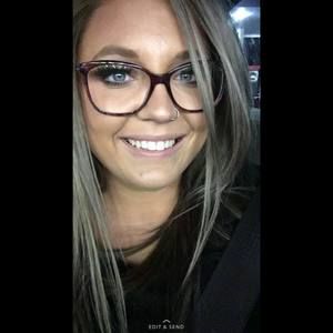 Meet your Posher, Halie